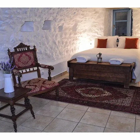 Hotel Papoudiko 4*