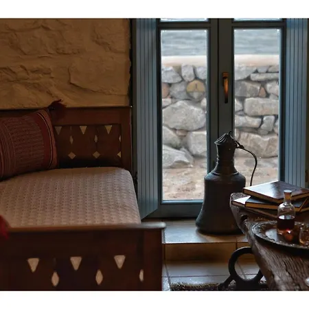 Papoudiko Hotel