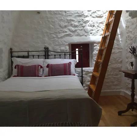 Papoudiko Hotel
