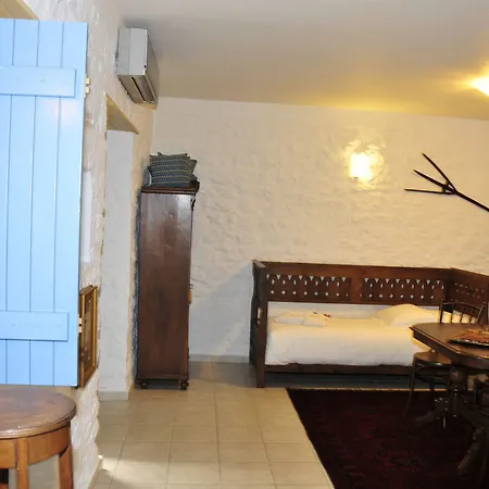 Papoudiko Hotel